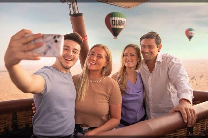 Hot Air Balloon Flight in Dubai with Refreshments Including Pickup & Drop off