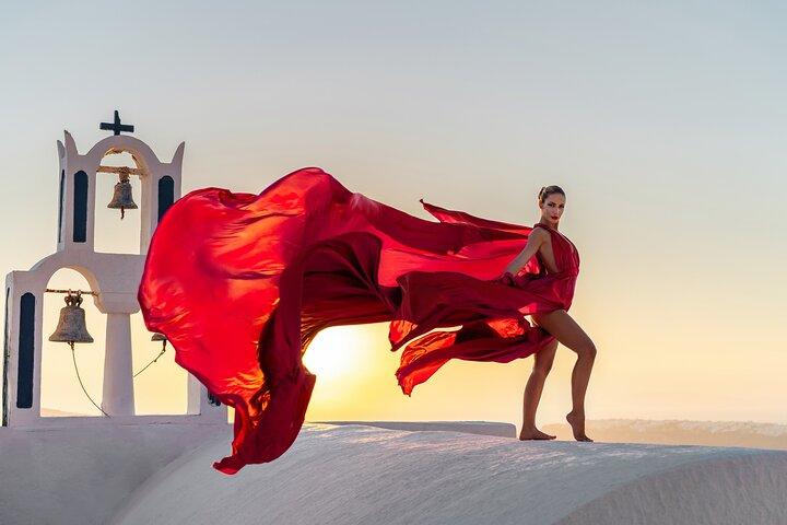 Flying Dress Photoshoot in Santorini by Flying Dress Photo ©