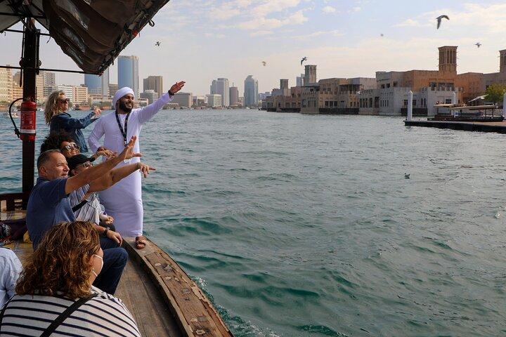 Dubai: Photography Tour in Al Fahidi District w/Abra Ride