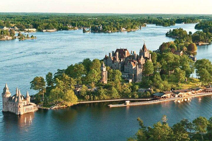 3-Day Niagara Falls, Corning & Thousand Island Tour from New York