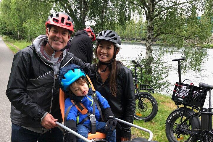Bike Tour Seattle. 5 star Electric Bike Tour Seattle's waterways