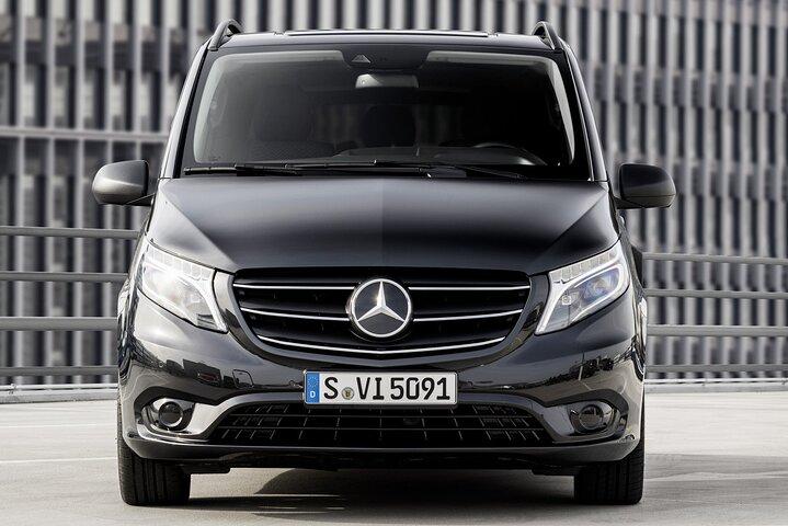 Paris City to CDG (Roissy) Private Airport Transfer