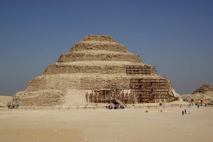 Day tour to Giza Pyramids, Memphis & Sakkara