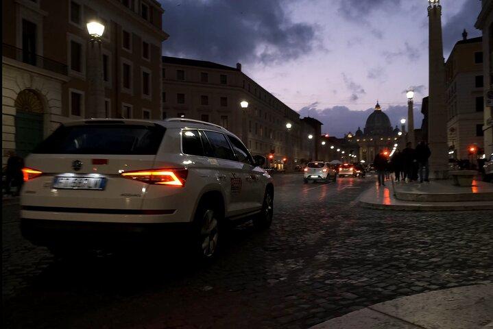 Rome by Night: Taxi City Tour