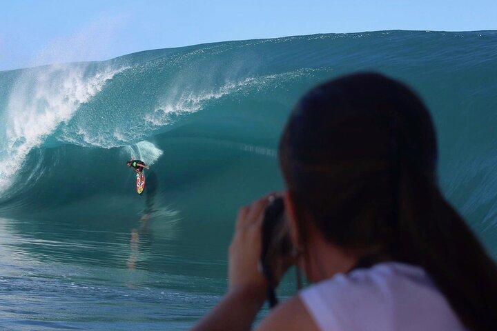 Teahupoo Wave Watching