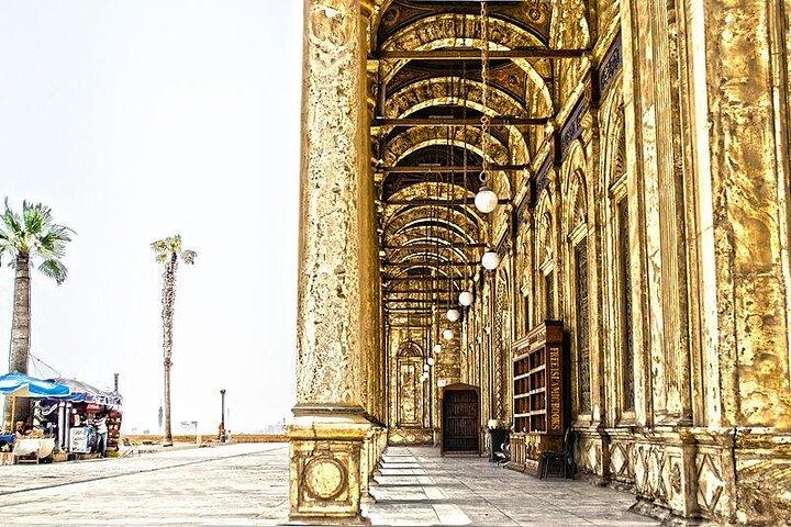 Day-Tour to the Egyptian Museum, Citadel of Saladin & Khan Khalili