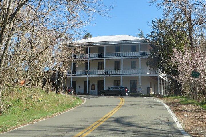 A Highway 49 Drive: A Self-Guided Audio Tour from Jackson to Angels Camp