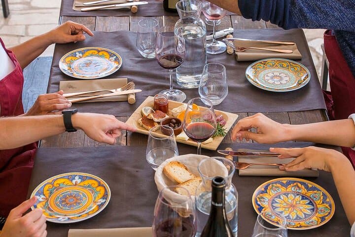 Tivoli Day Trip: Villa D’Este & Cooking Class