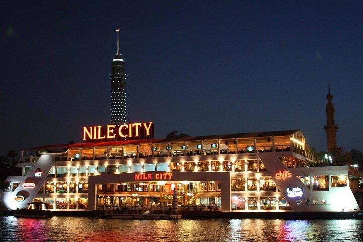 Nile Dinner Cruise in Cairo with Belly Dance and Tanoura Show