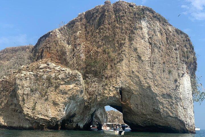Puerto Vallarta snorkel tour at Los Arcos