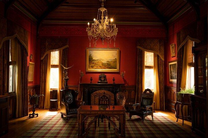 Larnach Castle & Otago Wildlife Cruise from Dunedin