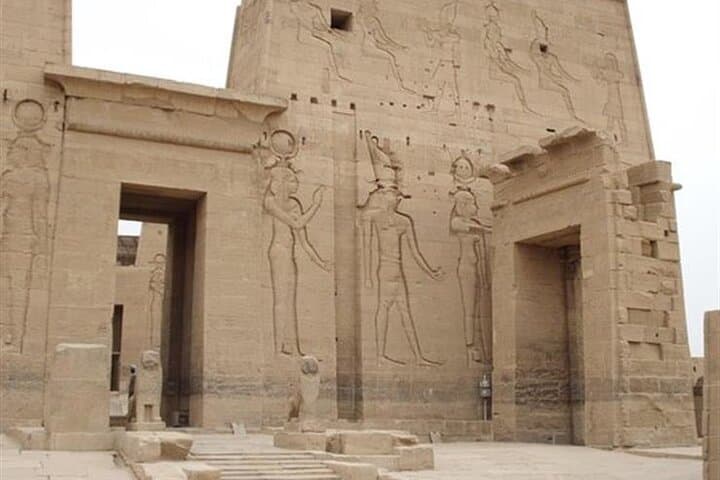 Full Day Tour to Aswan By Train From Luxor with Nubian Village