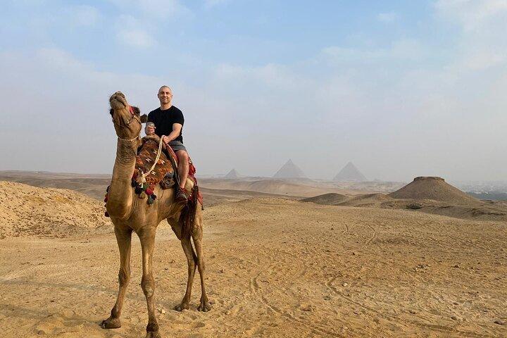 Full Day Tour to Giza Pyramids, Sphinx, Egyptian Museum, Khan el-Khalili Bazaar