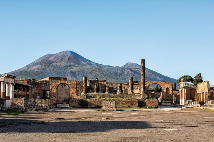 Private Guided Day to Pompeii, Amalfi Coast and Positano