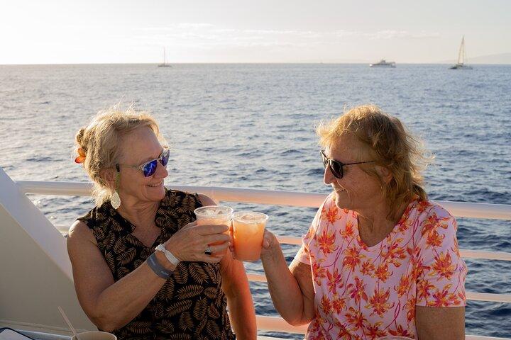 From Ma'alaea Harbor: Sunset Dinner Cruise Aboard the Quicksilver