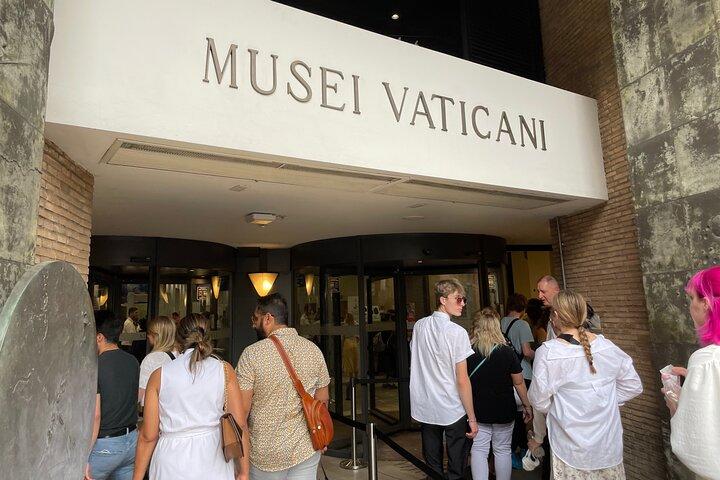 Vatican Museums, Sistine Chapel & St. Peter's Square Guided Tour