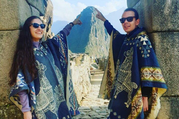 Luxury 2-Day Sacred Valley & Machu Picchu Tour Panoramic Train