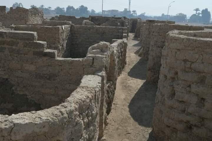 Luxor West Bank Full Day Tour Including Artisans & Nobles valley