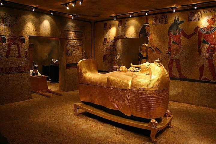 Day Trip to Luxor From Cairo By Flight, King Tut Tomb Included