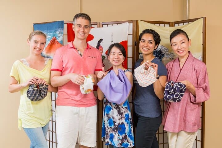 Furoshiki Cloth Wrapping