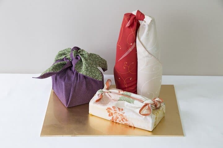 Furoshiki Cloth Wrapping