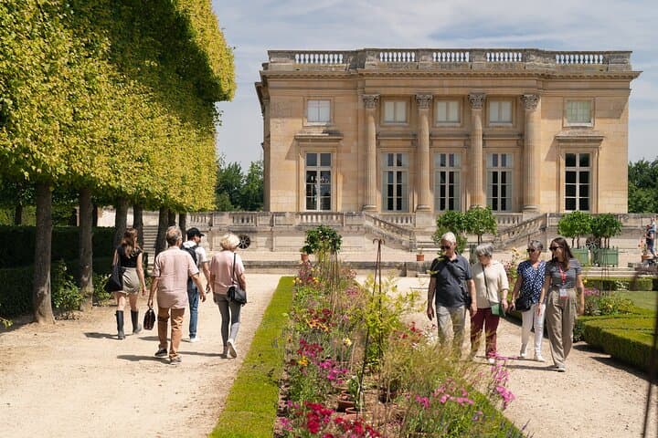 Versailles Marie Antoinette Afternoon Guided Tour with Petit Trianon & Hamlet