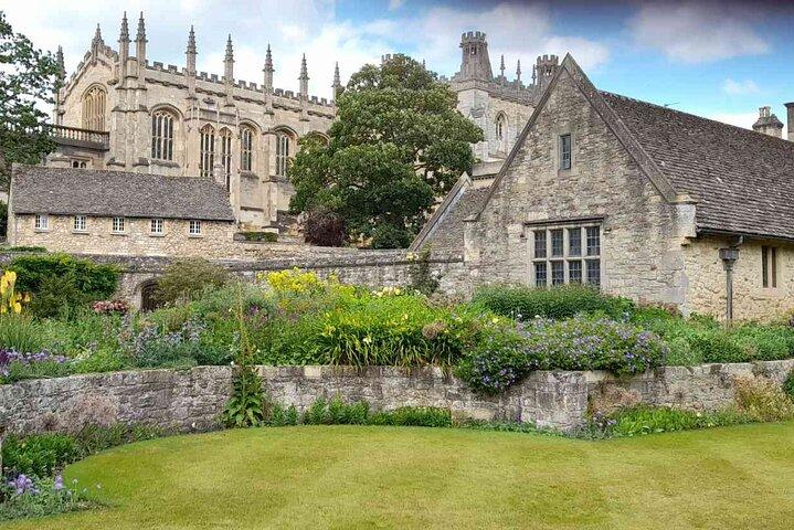 Oxford's literary legends and landmarks: A Self-Guided Audio Tour