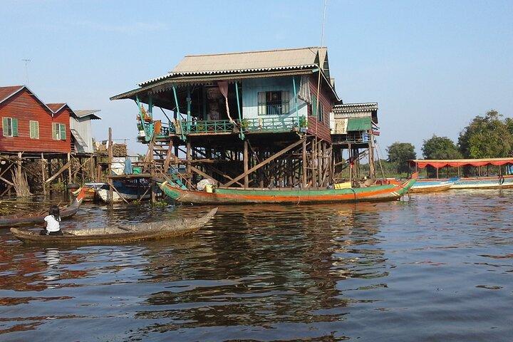 Private Half-Day Tour to Kampong Phluk Flooded Forest and Floating Villages