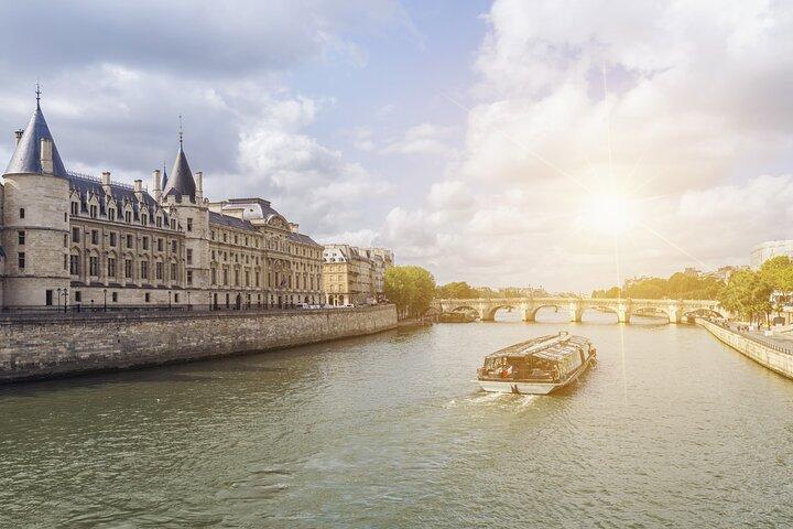 1 Day Paris City Tour on River & Land with Louvre Museum ticket
