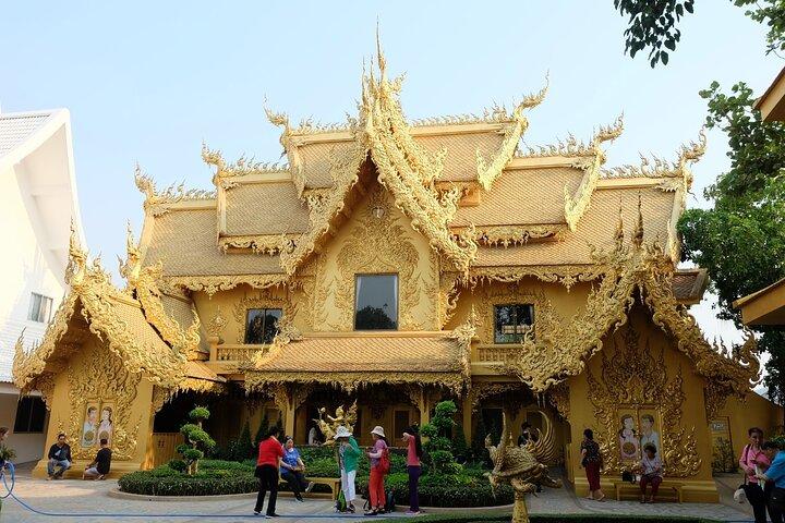 Golden Triangle, White, Black, Blue Temple Full Day Tour From Chiang Mai