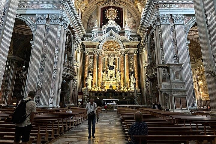 Naples Historic Center: Traditions & Folklore Small Group Tour