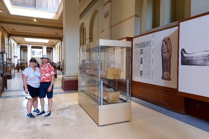 Cairo Egyptian Museum Half-Day with lunch and Hotel Pickup and Drop-Off