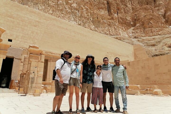 Luxor East and West Bank Tour with Egyptologist