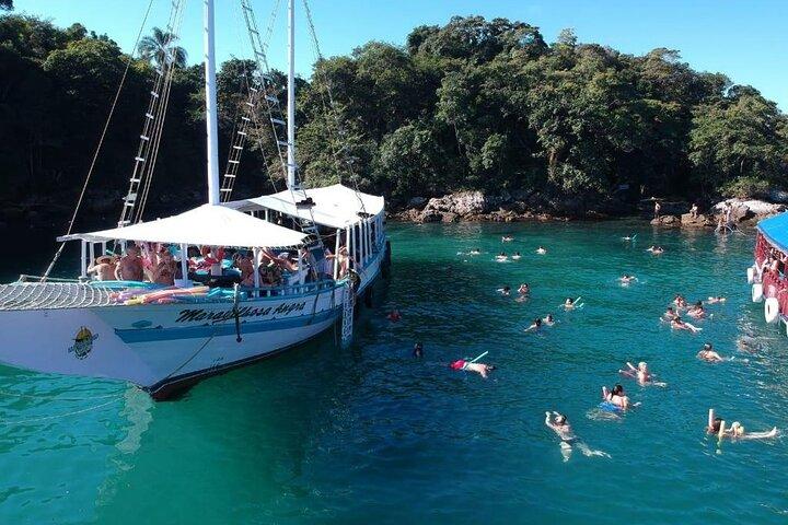Angra dos Reis Boat Tour with Lunch