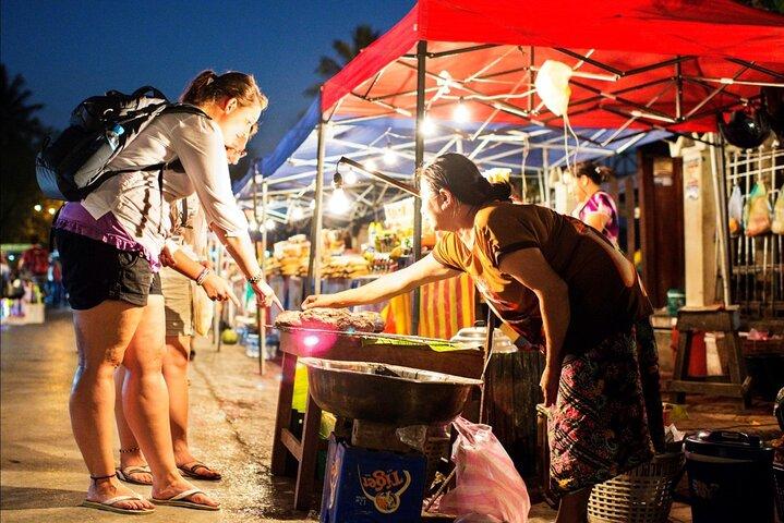 Vientiane Cuisine & Culture: The Hungry Tuk Tuk