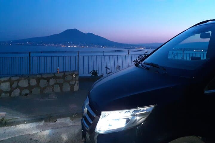 Private transfer to Positano via Pompeii