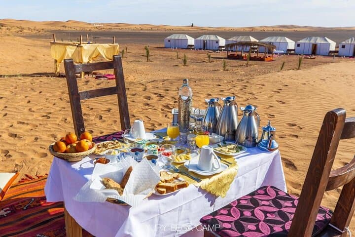 7 Days Luxury Desert Tour From Casablanca to Marrakech via fez -Camel trekking