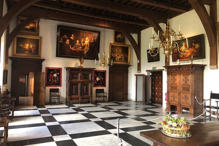 Amsterdam Castle, Cheese Farm & Utrecht City - Private Day Tour