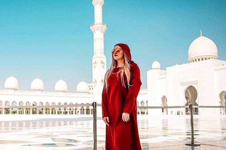Sheikh Zayed Grand Mosque with Ferrari World from Dubai