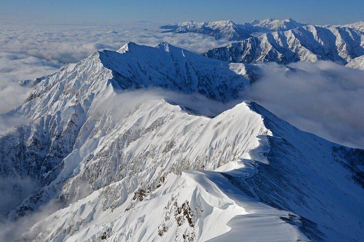(Spring Only) 1-Day Snow Walls of Tateyama-Kurobe Alpine Route Tour