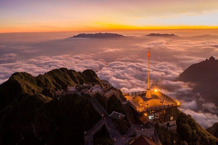 Amazing Sapa Fansipan Cable Car or Trekking: Majestic from Sapa