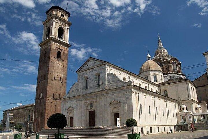 Turin: Private Tour on The Path of The Holy Shroud