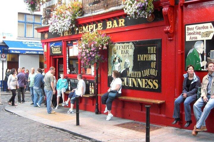Dublin in a Day Private Tour: Book of Kells & Guinness Storehouse