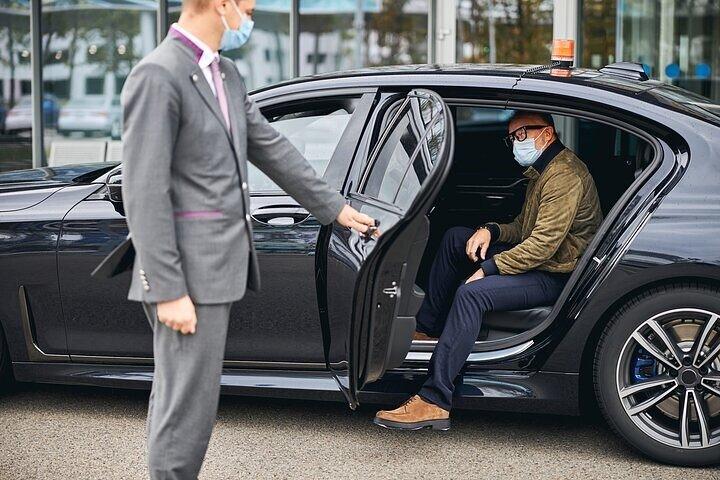 Private Airport Transfer Paris - Round Trip