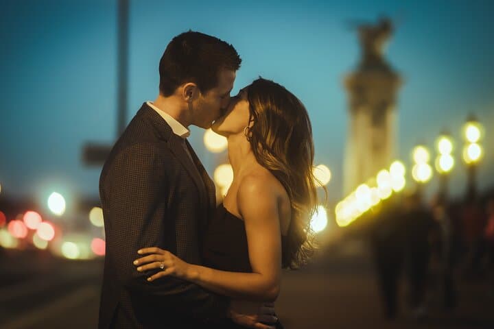Private Paris Photo shoot with a Film Director: Natural Style