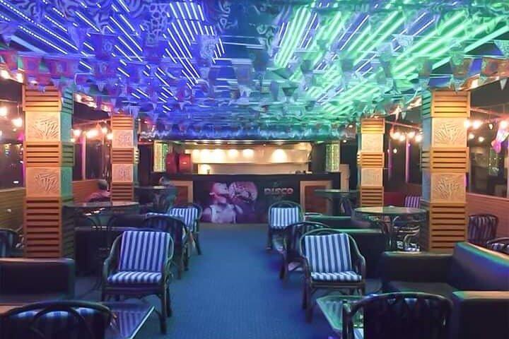 Nile dinner cruise 5 stars with belly dancer and show
