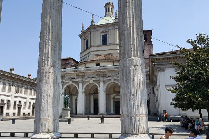 Devour Milan Street Food Tour and Sightseeing