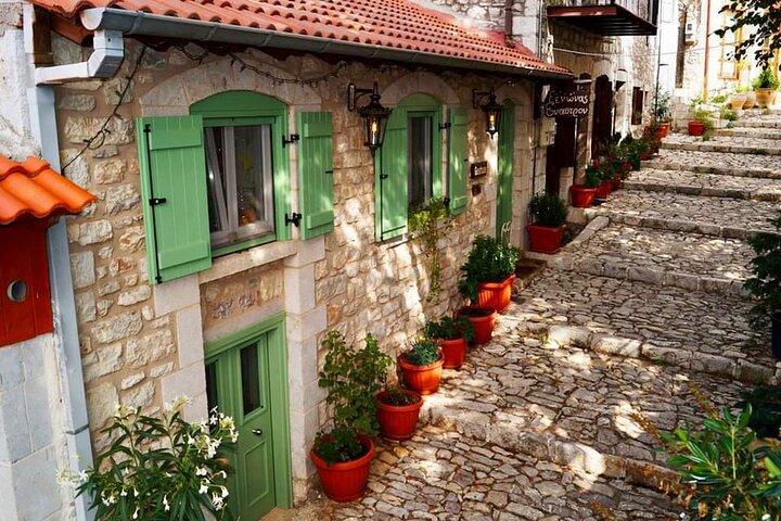 5 Day Majestic Peloponnese Private Tour From Athens with 4* Hotel Included