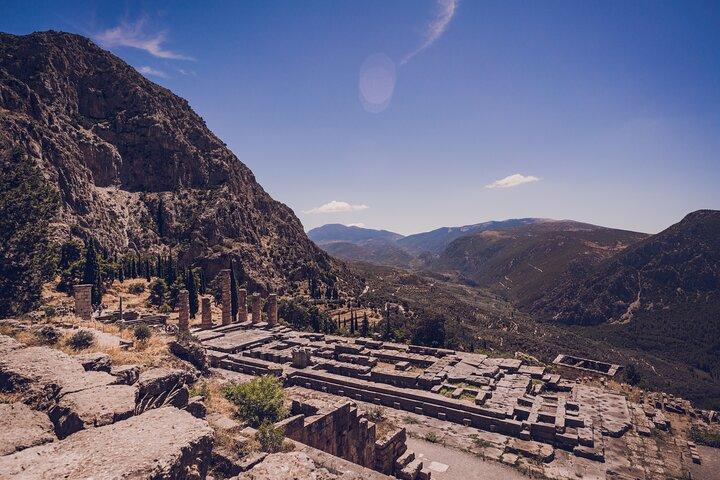 Delfi Full Day Private Sightseeing Tour