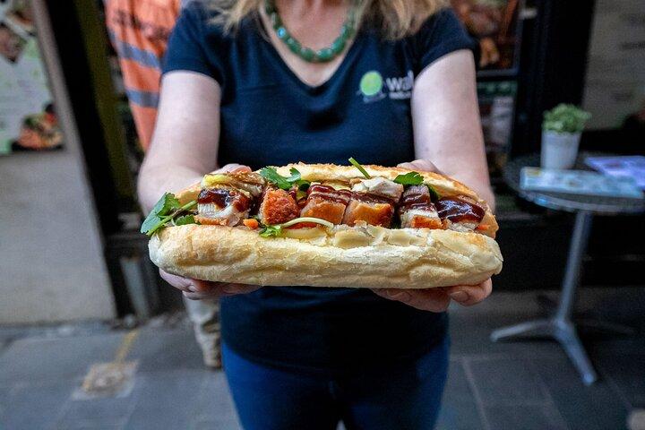 Melbourne Foodie Discovery Walking Tour with 7 Food Tastings